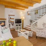 Casa Vita Holiday Home